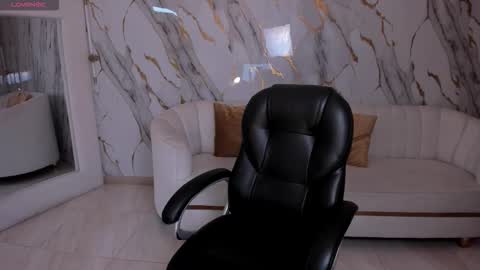 Gabriella Lee online show from 12-16-25, 02:49