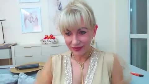 Snapshot of gabriellemature chatting on 11-15-25, 04:14 GabrielleMature online show from 11-15-25, 04:14