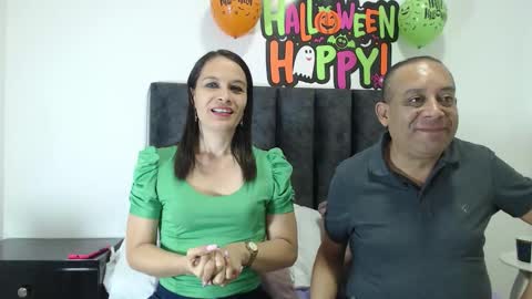 gabrielyabigail online show from 10-24-25, 04:03