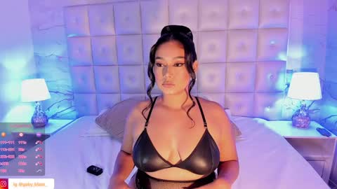 Snapshot of gaby_blaze chatting on 12-07-24, 06:26 Gaby Blaze online show from 12-07-24, 06:26