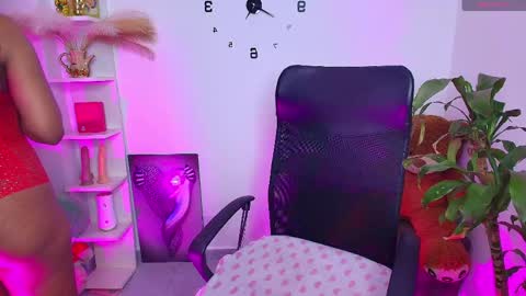 Snapshot of gaby_dams9 chatting on 05-27-26, 07:27 GABY online show from 05-27-26, 07:27
