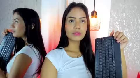 Snapshot of gaby_moonn chatting on 06-26-26, 07:13 Gaby online show from 06-26-26, 07:13