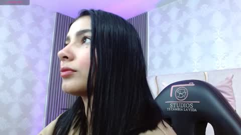 Gaby online show from 10-12-25, 03:38