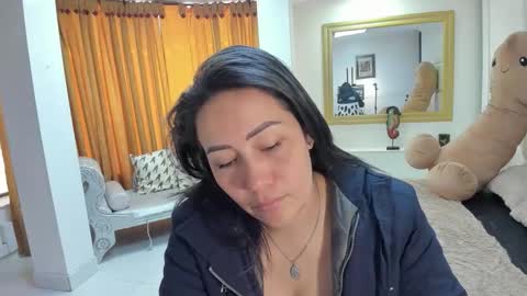 gabriela online show from 11-20-25, 02:50