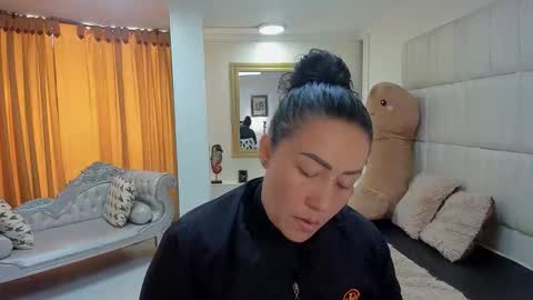 gabriela online show from 02-05-26, 01:27