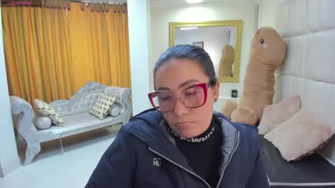 Snapshot of gaby_trent chatting on 03-10-26, 05:29 gabriela online show from 03-10-26, 05:29