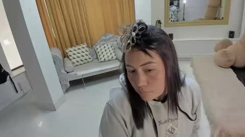 Snapshot of gaby_trent chatting on 04-18-26, 05:39 gabriela online show from 04-18-26, 05:39