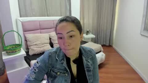 Snapshot of gaby_trent chatting on 05-14-26, 05:31 gabriela online show from 05-14-26, 05:31