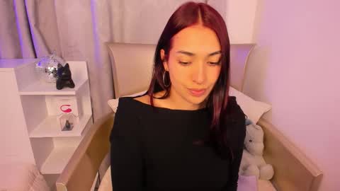 Gabriela online show from 11-21-25, 03:33