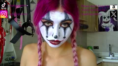 gabygumms online show from 10-11-25, 01:20