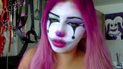 gabygumms online show from 10-17-25, 01:03