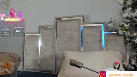 Snapshot of gabyyjones chatting on 09-18-25, 12:29 gabyyjones online show from 09-18-25, 12:29