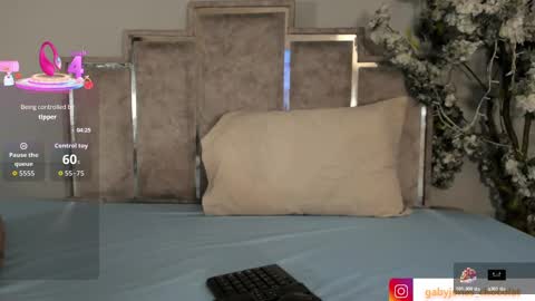 Snapshot of gabyyjones chatting on 10-18-25, 11:44 gabyyjones online show from 10-18-25, 11:44