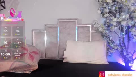 Snapshot of gabyyjones chatting on 10-27-25, 11:36 gabyyjones online show from 10-27-25, 11:36