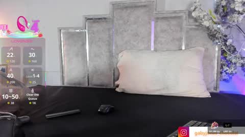 Snapshot of gabyyjones chatting on 10-29-25, 11:34 gabyyjones online show from 10-29-25, 11:34