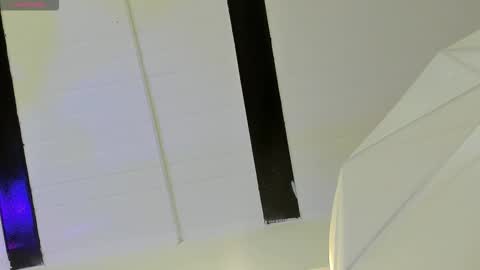 Snapshot of gabyyjones chatting on 11-06-25, 11:11 gabyyjones online show from 11-06-25, 11:11