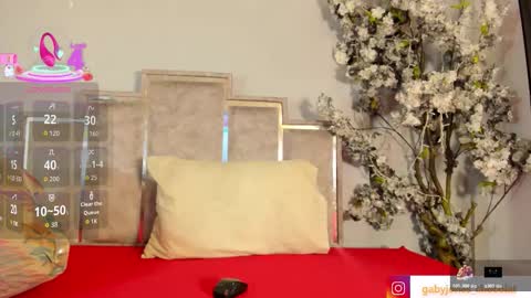 Snapshot of gabyyjones chatting on 11-27-25, 12:51 gabyyjones online show from 11-27-25, 12:51