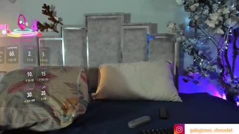 Snapshot of gabyyjones chatting on 11-30-25, 11:47 gabyyjones online show from 11-30-25, 11:47