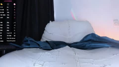 Gadiel online show from 04-17-26, 01:03