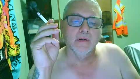 Snapshot of gadude45 chatting on 07-11-26, 02:25 gadude45 online show from 07-11-26, 02:25