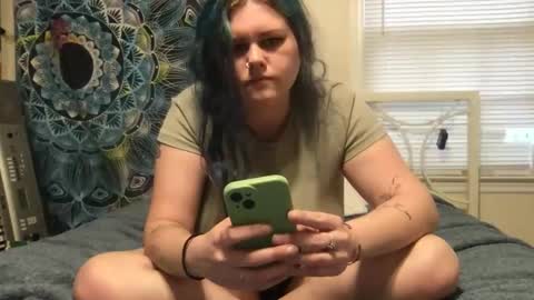 Eryn online show from 12-18-25, 04:35