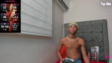 Snapshot of gael_d4v7 chatting on 04-10-26, 07:40 Gael online show from 04-10-26, 07:40