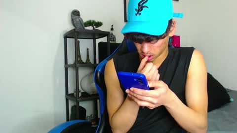 gael_jones online show from 11-27-25, 02:35