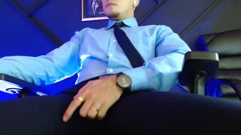 Gael Williams online show from 02-21-25, 01:55