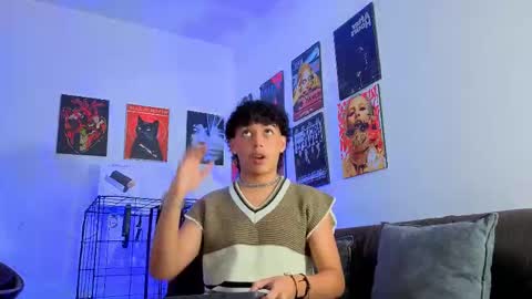 Gael Conner online show from 09-17-25, 02:13