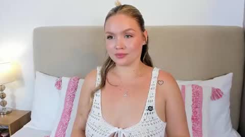 Snapshot of gaiabaker chatting on 06-23-26, 11:47 Gaia Baker online show from 06-23-26, 11:47