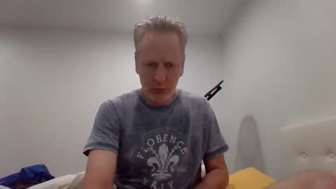 Snapshot of gamerboy200 chatting on 05-14-26, 01:23 gamerboy200 online show from 05-14-26, 01:23