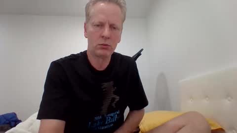 Snapshot of gamerboy200 chatting on 05-14-26, 11:33 gamerboy200 online show from 05-14-26, 11:33