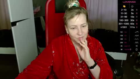 Snapshot of ganet469 chatting on 02-12-25, 05:37 Janette online show from 02-12-25, 05:37