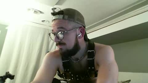 Snapshot of gaotter chatting on 10-30-25, 02:35 GAotter online show from 10-30-25, 02:35