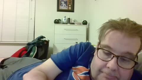 Snapshot of garyg930 chatting on 06-17-26, 05:43 Gary online show from 06-17-26, 05:43
