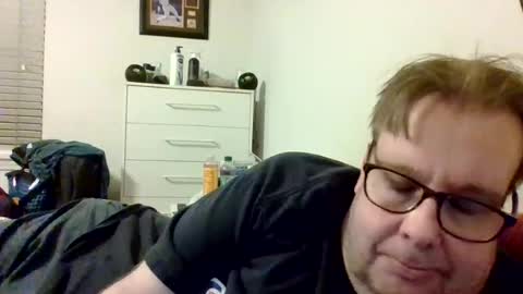 Snapshot of garyg930 chatting on 07-13-26, 01:19 Gary online show from 07-13-26, 01:19