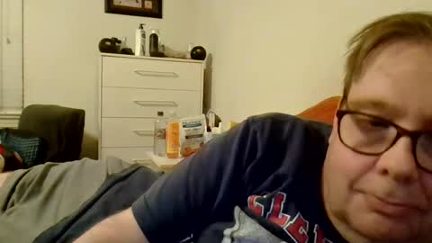 Snapshot of garyg930 chatting on 07-18-26, 04:16 Gary online show from 07-18-26, 04:16