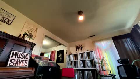 Snapshot of garypumpt chatting on 09-16-25, 02:07 marvin pumpt online show from 09-16-25, 02:07