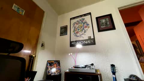 Snapshot of garypumpt chatting on 12-05-25, 06:59 marvin pumpt online show from 12-05-25, 06:59