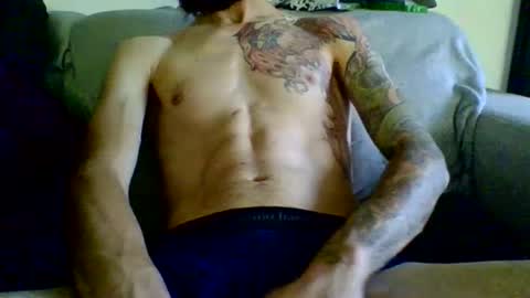 Snapshot of garyreal1990 chatting on 05-09-26, 05:40 garyreal1990 online show from 05-09-26, 05:40