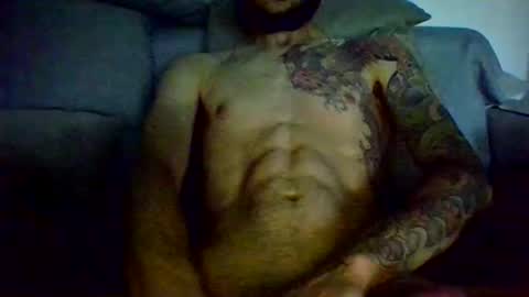 Snapshot of garyreal1990 chatting on 05-23-26, 04:50 garyreal1990 online show from 05-23-26, 04:50