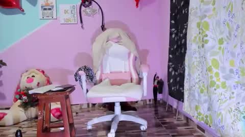 Diana online show from 12-17-25, 10:32