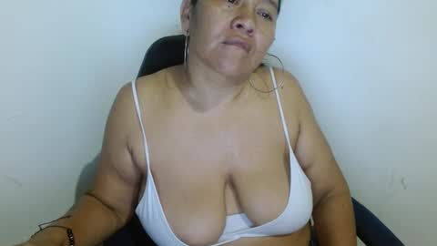 Snapshot of gatika_sexy chatting on 02-03-25, 04:14 katia online show from 02-03-25, 04:14