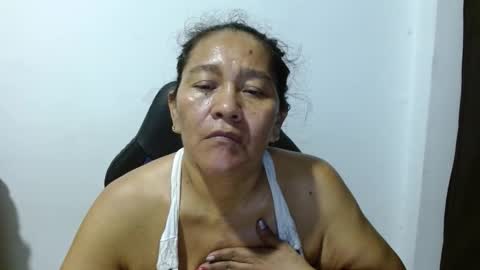 Snapshot of gatika_sexy chatting on 10-05-25, 06:23 katia online show from 10-05-25, 06:23