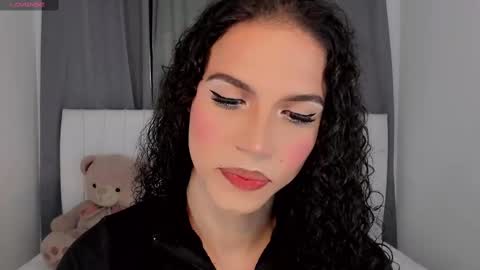 Snapshot of gatitavenecis1 chatting on 10-02-25, 02:46 Vnecis Marn online show from 10-02-25, 02:46