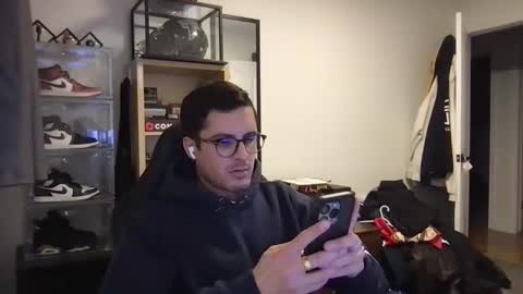 Snapshot of gatmandeep chatting on 12-11-24, 12:23 Aladdin online show from 12-11-24, 12:23