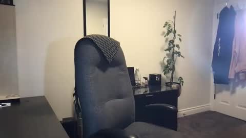 Snapshot of gatmandeep chatting on 01-18-25, 02:58 Aladdin online show from 01-18-25, 02:58