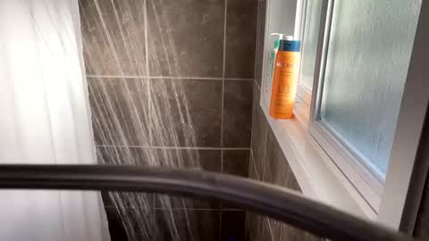 Snapshot of gatmandeep chatting on 01-18-25, 09:34 Aladdin online show from 01-18-25, 09:34