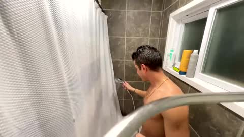 Snapshot of gatmandeep chatting on 01-24-25, 12:52 Aladdin online show from 01-24-25, 12:52