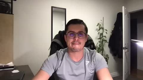 Snapshot of gatmandeep chatting on 02-04-25, 03:11 Aladdin online show from 02-04-25, 03:11